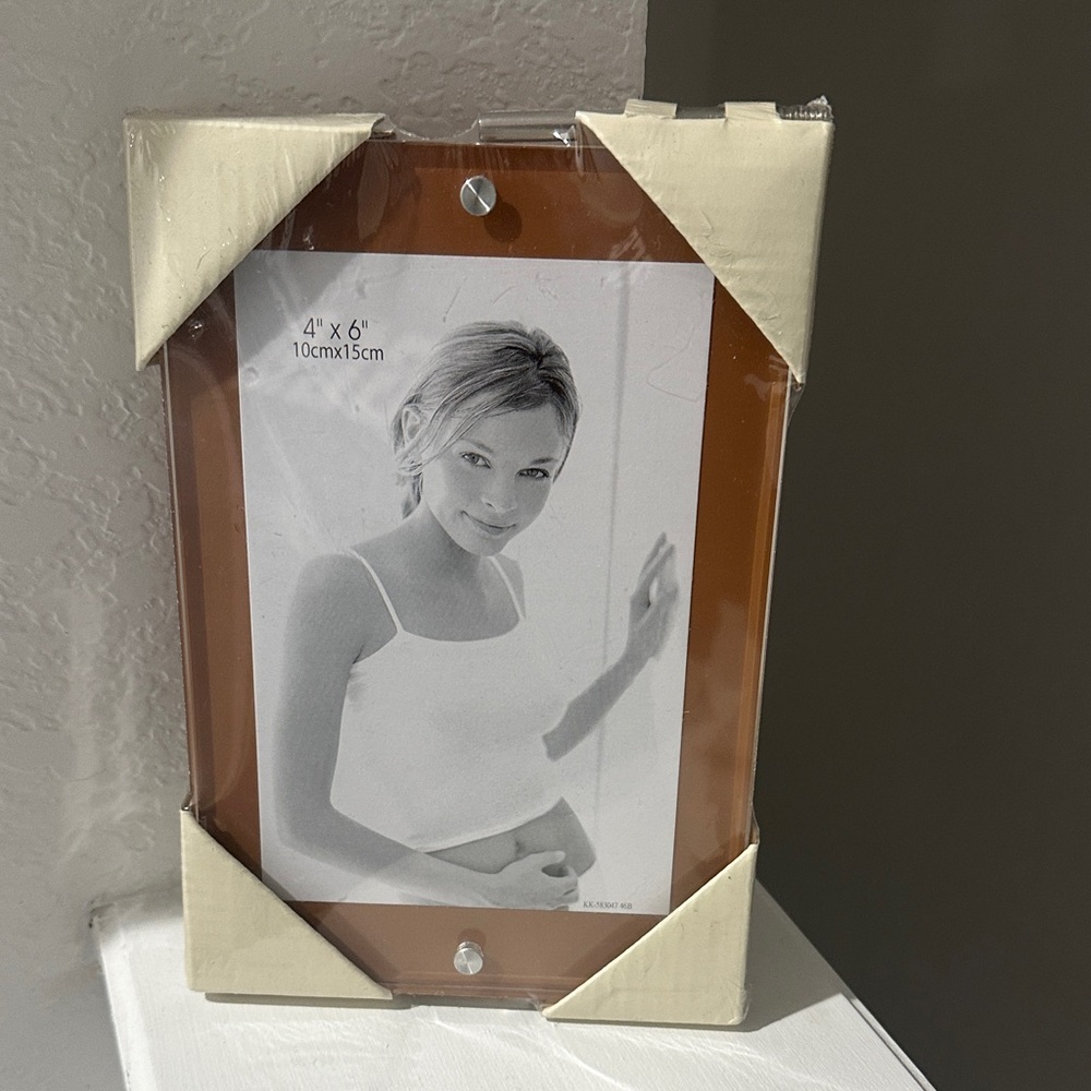 Elegant Glass Picture Frame